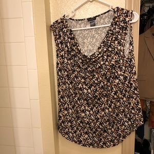 Geometric fall print top